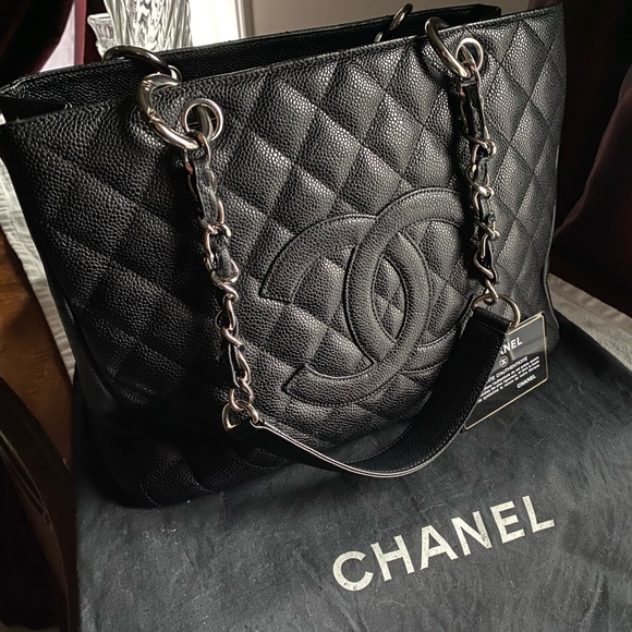 CHANEL Quilted bag - Picture 2 of 16